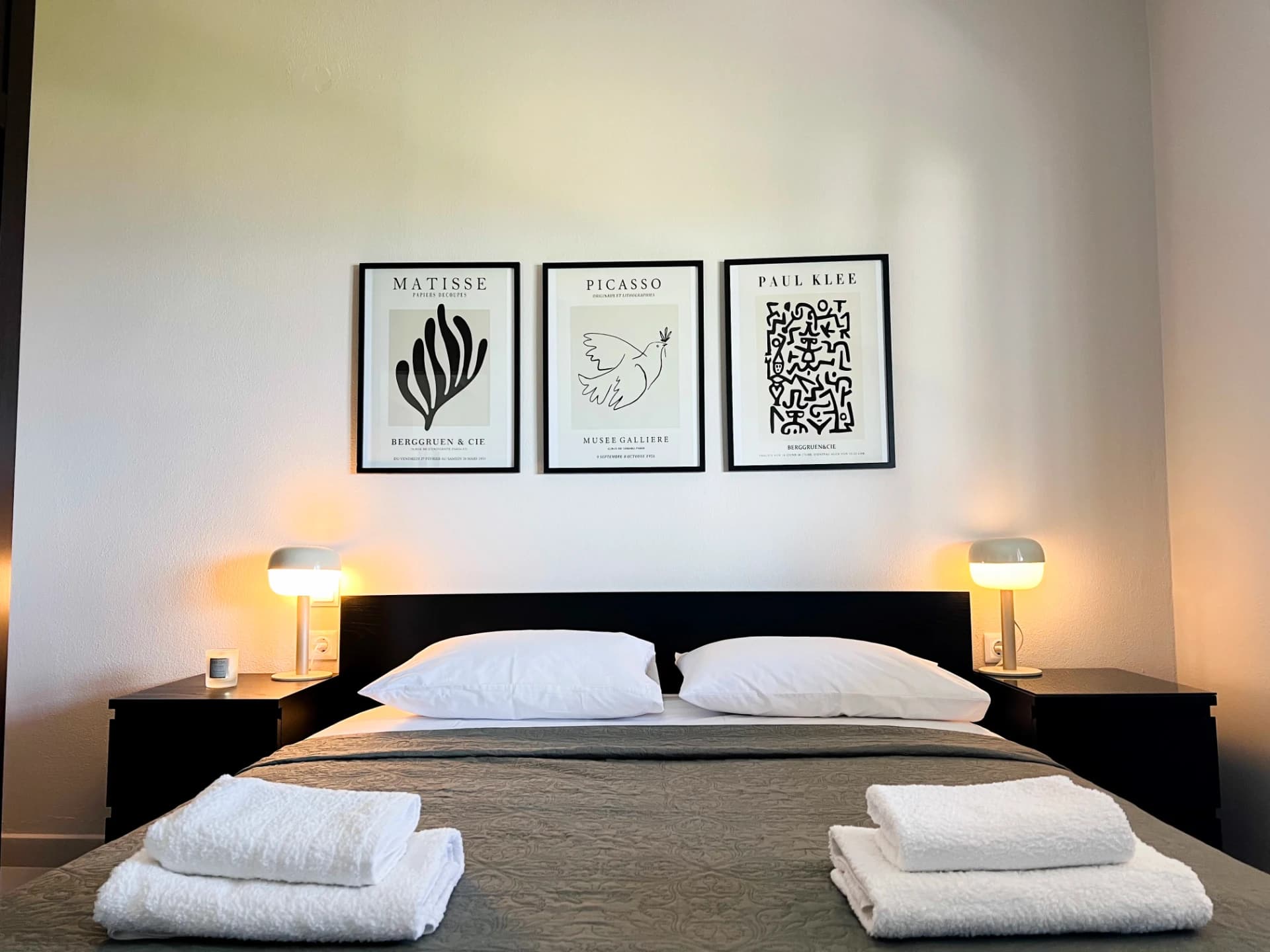 Elegant bedroom interior